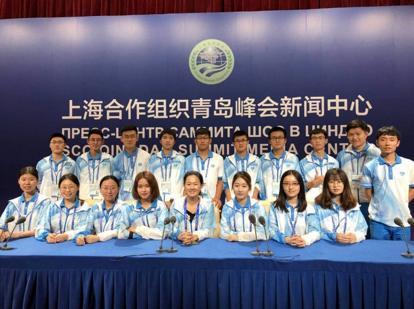 https://hjxy.qut.edu.cn/__local/D/EE/18/C8CCBF6140FA41596651BC758FE_4010BA3B_397B8.jpg